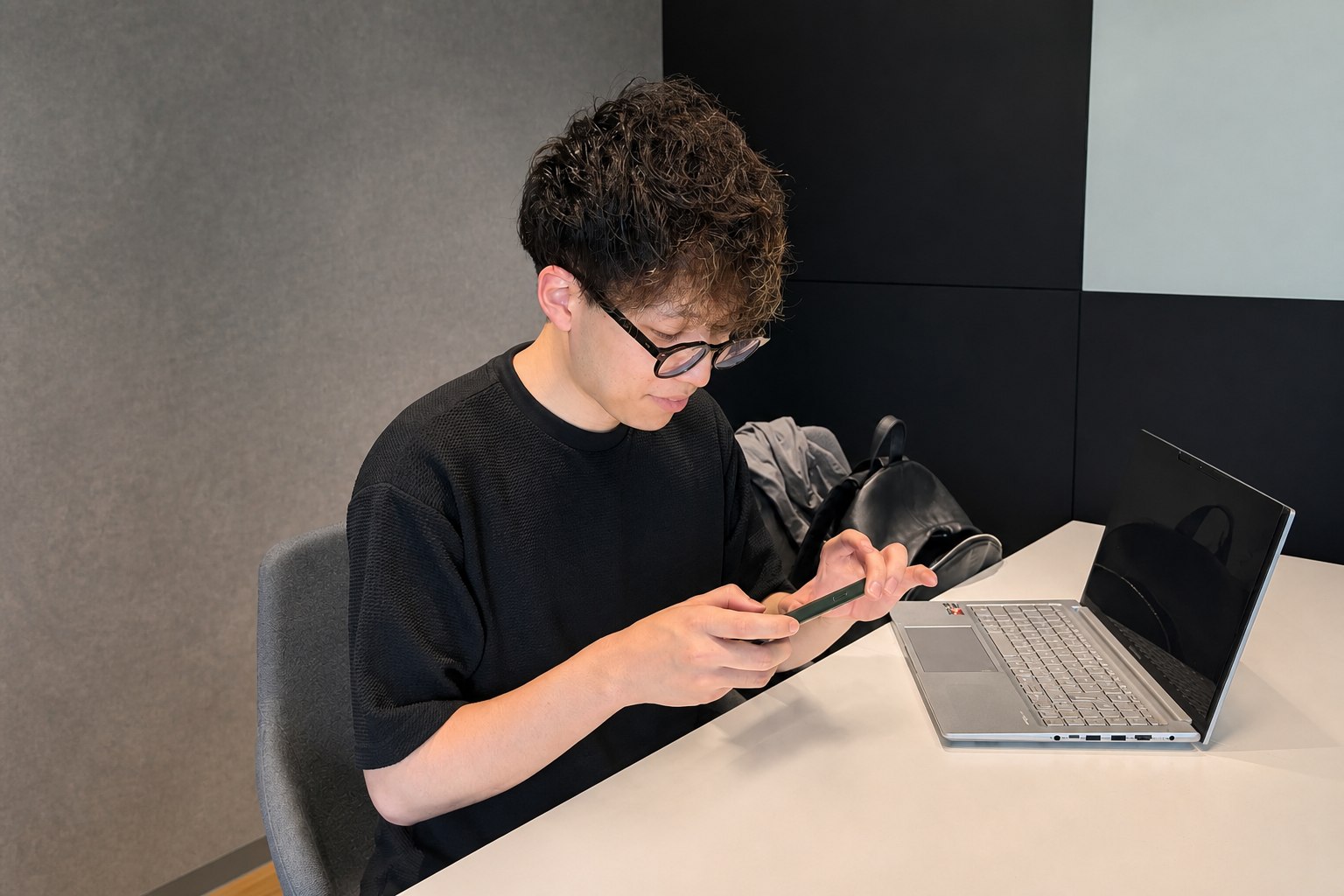 Using Aitane on a smartphone to follow up after a business card exchange